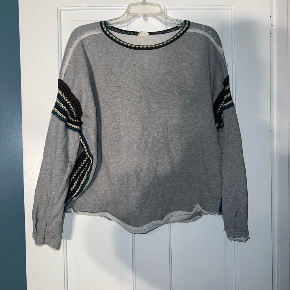 NATURAL LIFE Gray Sweatshirt with Colorful Accents